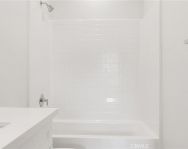 208 Siena - Photo Thumbnail 20