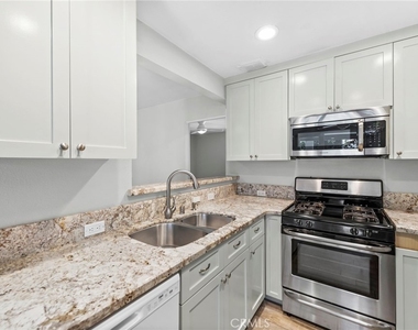 280 Aster Street - Photo Thumbnail 4