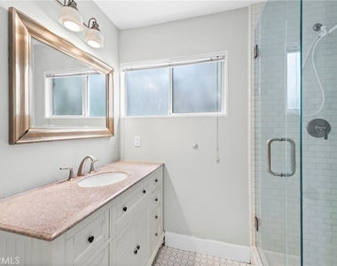 280 Aster Street - Photo Thumbnail 12