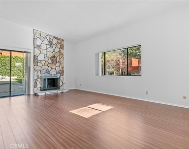 1321 Greenbriar Road - Photo Thumbnail 3