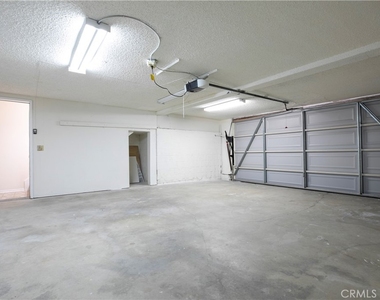 1321 Greenbriar Road - Photo Thumbnail 53