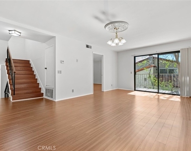 1321 Greenbriar Road - Photo Thumbnail 28