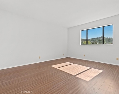 1321 Greenbriar Road - Photo Thumbnail 36