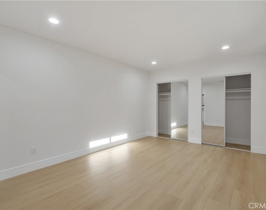 2708 S Cochran Street - Photo Thumbnail 15
