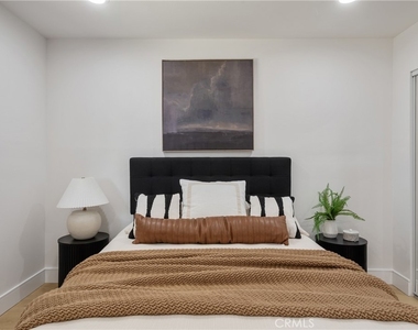 2706 S Cochran Street - Photo Thumbnail 14