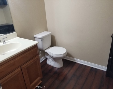 1510 Orange Avenue - Photo Thumbnail 9