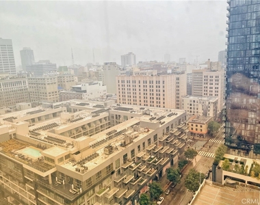 801 S Grand - Photo Thumbnail 17