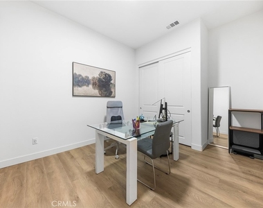 885 Poppy Court - Photo Thumbnail 13