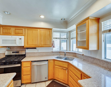 6335 W 85th Place - Photo Thumbnail 5