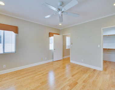 6335 W 85th Place - Photo Thumbnail 11