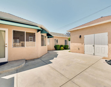 6335 W 85th Place - Photo Thumbnail 19