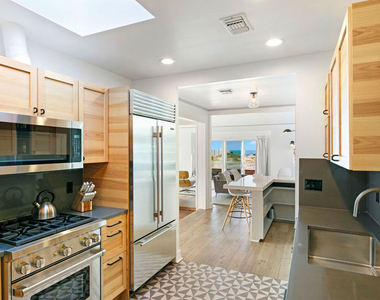 30830 Broad Beach Road - Photo Thumbnail 14