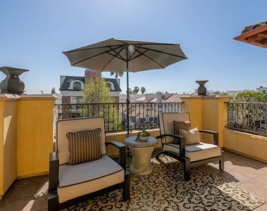 10617 Eastborne Avenue - Photo Thumbnail 10