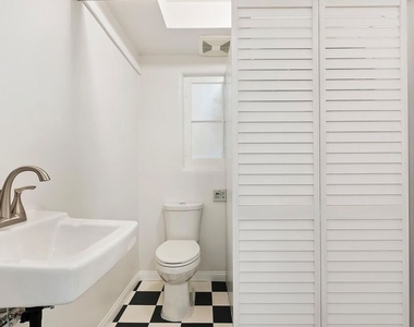 3486 Oak Glen Drive - Photo Thumbnail 9