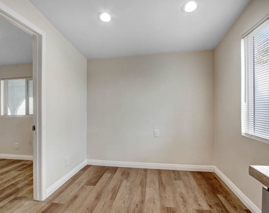 1404 Hollister Street - Photo Thumbnail 4