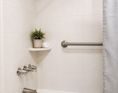 20617 Archwood Street - Photo Thumbnail 5