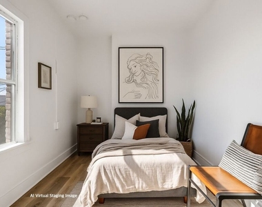 1021 N Mariposa Avenue - Photo Thumbnail 4