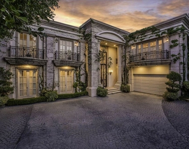 9742 Wendover Drive - Photo Thumbnail 25