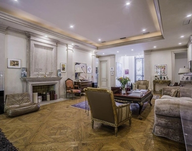 9742 Wendover Drive - Photo Thumbnail 7