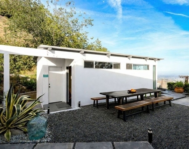 7107 Pacific View Drive - Photo Thumbnail 29
