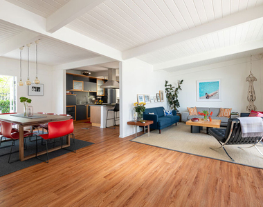 7107 Pacific View Drive - Photo Thumbnail 4