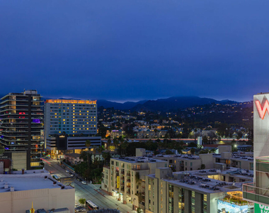 6250 Hollywood Boulevard - Photo Thumbnail 24