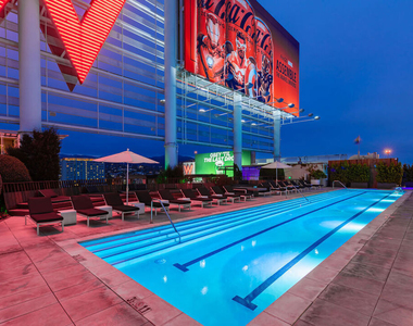 6250 Hollywood Boulevard - Photo Thumbnail 21