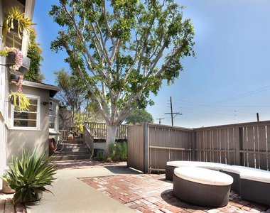 1337 Westerly Terrace - Photo Thumbnail 7