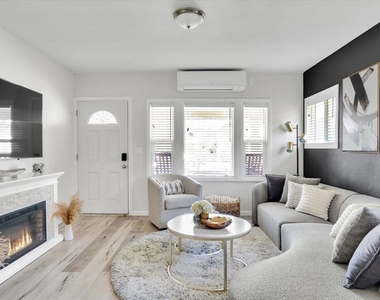 1138 W 52nd Street - Photo Thumbnail 2