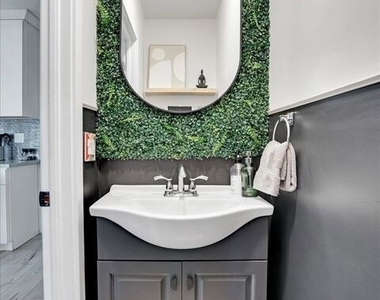 1138 W 52nd Street - Photo Thumbnail 7