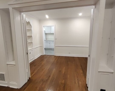 750 N St Andrews Place - Photo Thumbnail 3