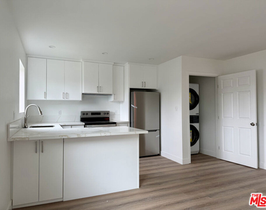 2201 1/2 Juliet Street - Photo Thumbnail 3