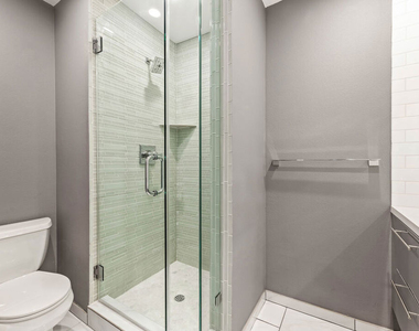 10747 Wilshire Boulevard - Photo Thumbnail 11