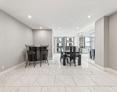 10747 Wilshire Boulevard - Photo Thumbnail 9