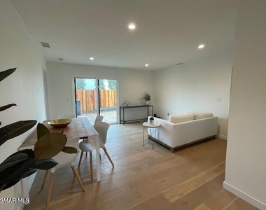 1157 Hudspeth Street - Photo Thumbnail 4