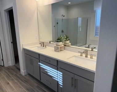 39912 Felicita Parkway - Photo Thumbnail 19