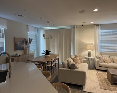 39912 Felicita Parkway - Photo Thumbnail 6