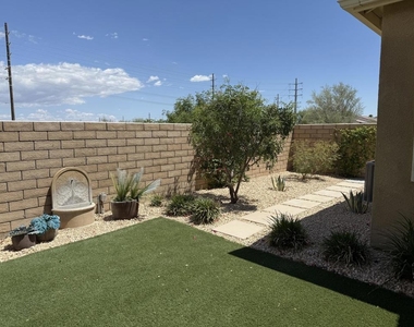 39912 Felicita Parkway - Photo Thumbnail 27