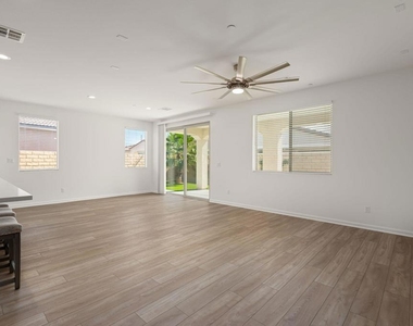 78879 Fortuna Place - Photo Thumbnail 14