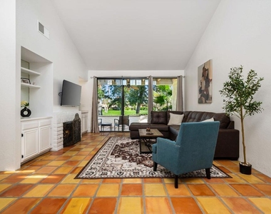 280 Tolosa Circle - Photo Thumbnail 9