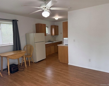 15 Donald Street - Photo Thumbnail 8