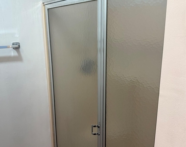 15 Donald Street - Photo Thumbnail 18