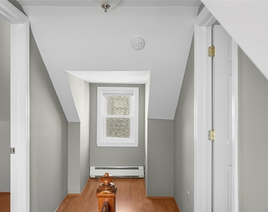 11 Miller Street - Photo Thumbnail 8