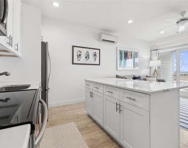 473 Dune Road - Photo Thumbnail 14