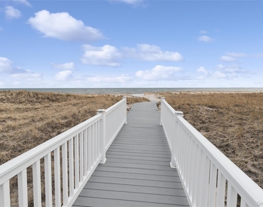 473 Dune Road - Photo Thumbnail 5
