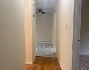 2 Vanata Court - Photo Thumbnail 3