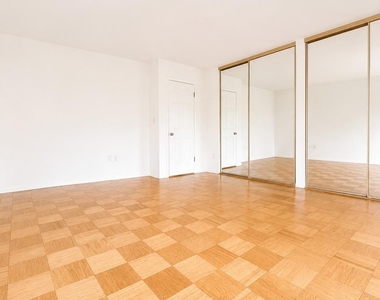330 Central Park Avenue - Photo Thumbnail 12
