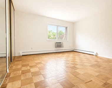 330 Central Park Avenue - Photo Thumbnail 13