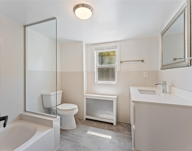 128 Moorland Drive - Photo Thumbnail 13