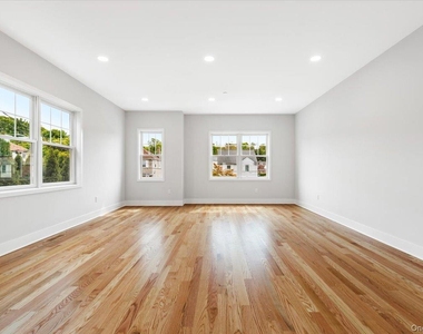 3 Pine Street - Photo Thumbnail 7